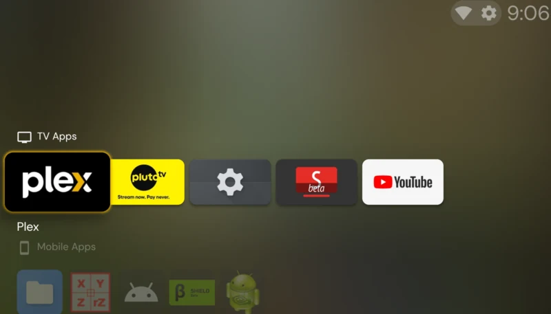 Projectivy home with Plex, Pluto TV, Settings, SmartTube Beta, and YouTube