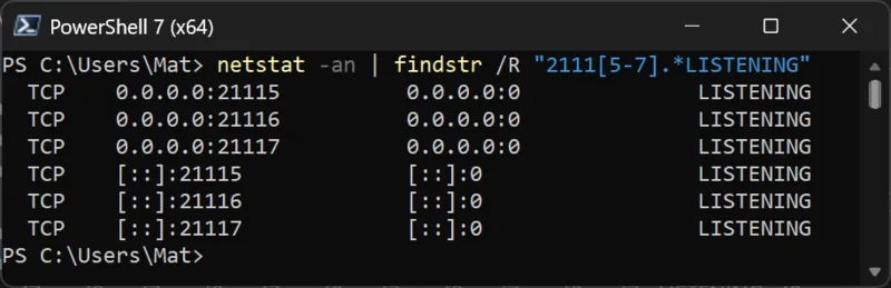 Saída do netstat mostrando as portas RustDesk 21115, 21116 e 21117 em escuta no IPv4 e IPv6